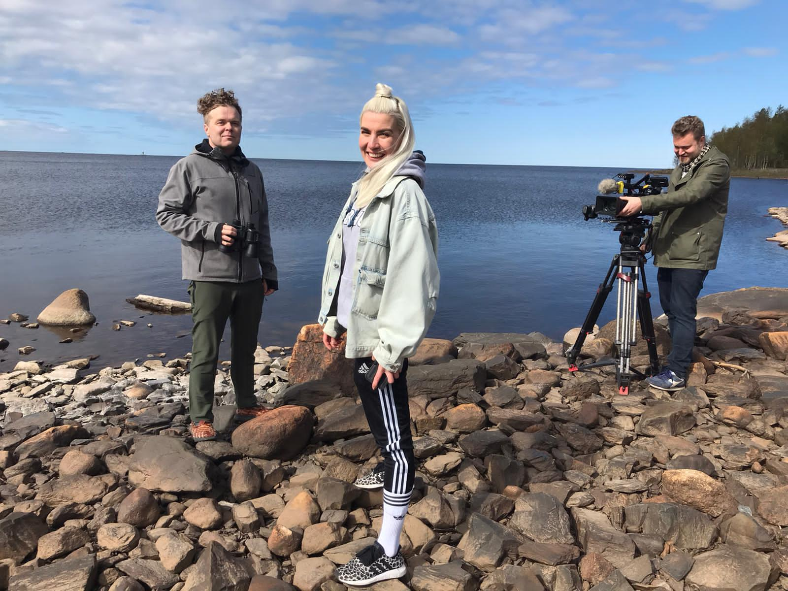 Jukka Takalo ja Hanna Moisala esittelevät maagista Martinniemeä.