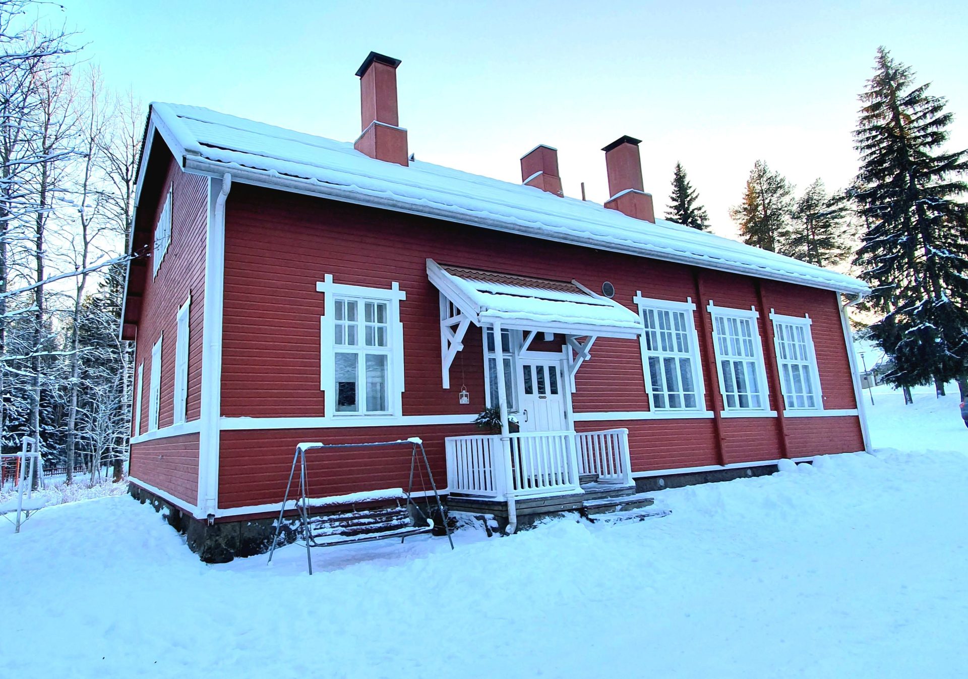 Madekosken Koulun Pidetty Keitt j Ja Talonmies Siiri Rusanen 96 On madekosken-koulun-pidetty-keitt-j-ja-talonmies-siiri-rusanen-96-on