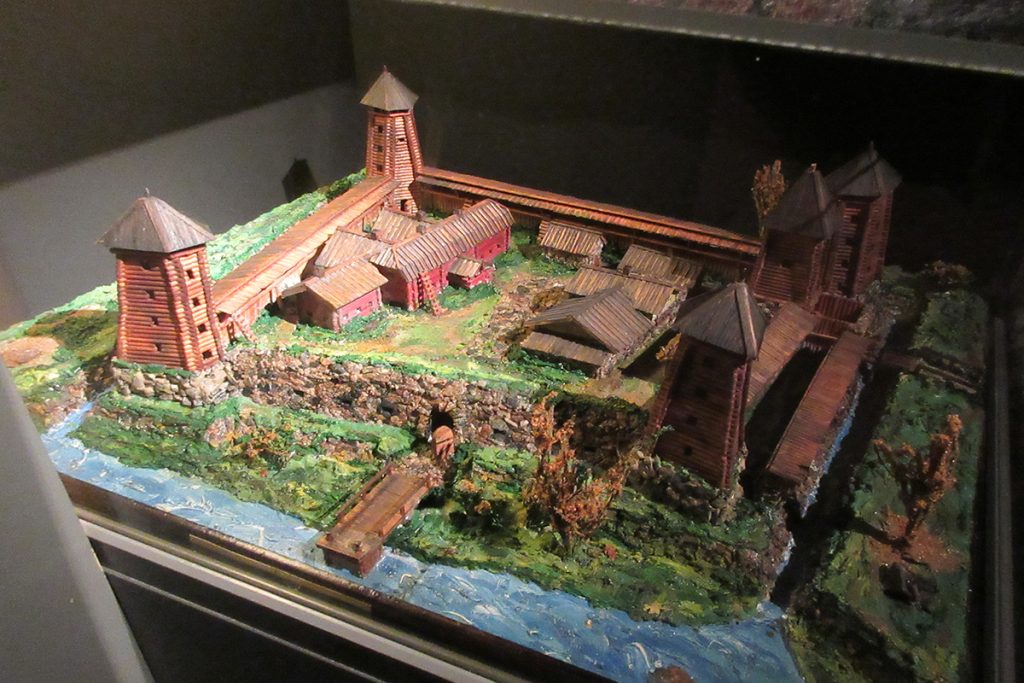 Pienoismalli linnoituksesta.